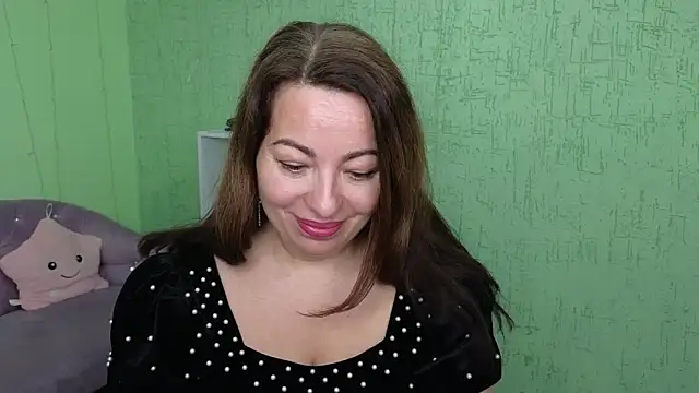 Snapshot of Zoe_Zephyr chatting on May 2, 5:23 am Zoe Zephyr online show from May 2, 5:23 am