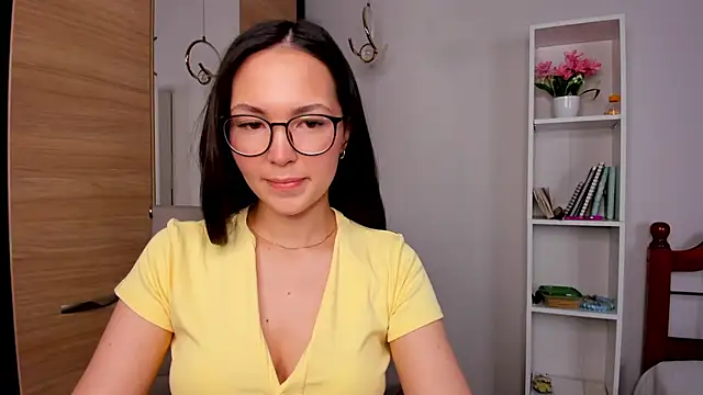 Snapshot of ameliyaa_sun chatting on May 23, 3:23 am ameliyaa sun online show from May 23, 3:23 am