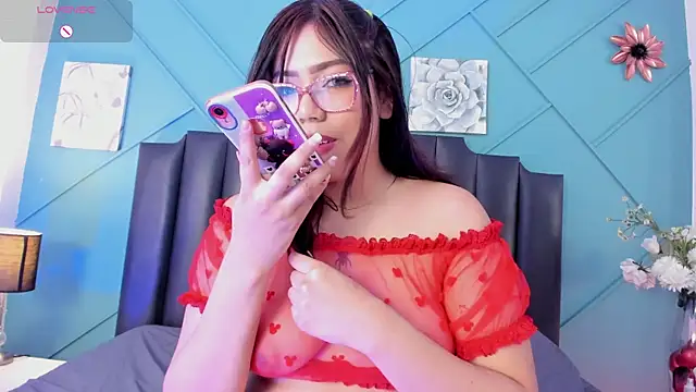 MiluVegaa  online show from April 25, 11:57 am