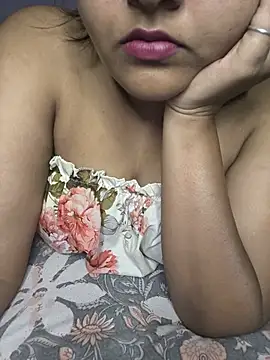 Snapshot of PunkTiling chatting on May 26, 6:26 pm PunkTiling online show from May 26, 6:26 pm