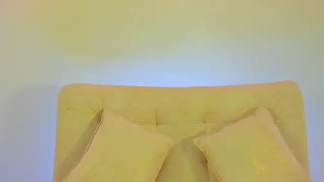 Snapshot of VenusBlazzer chatting on May 8, 1:38 pm VenusBlazzer online show from May 8, 1:38 pm