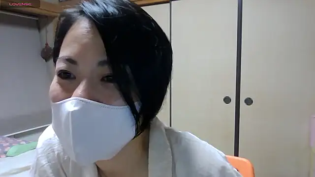 Snapshot of rin2432 chatting on May 16, 2:38 pm rin2432 online show from May 16, 2:38 pm
