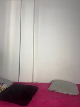 YasuriLovers online show from June 30, 1:45 pm