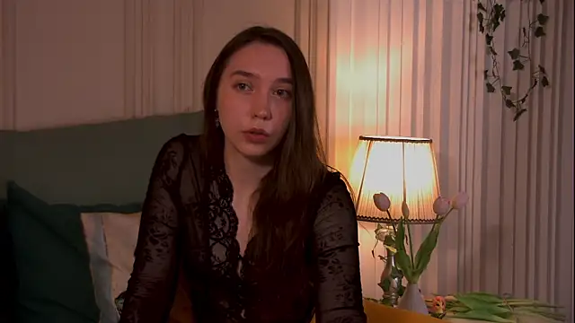Suzaneey online show from May 30, 6:49 pm