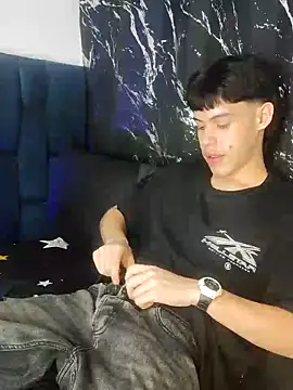 Lucian--grey online show from April 25, 10:18 pm