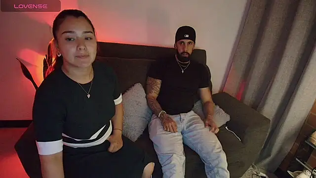 Snapshot of Alyssa_and_DAngelo chatting on July 9, 2:37 am Alyssa and DAngelo online show from July 9, 2:37 am