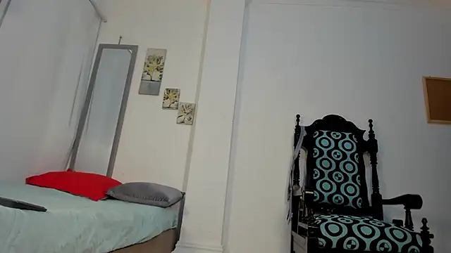 Tessa siham online show from April 18, 2:10 pm