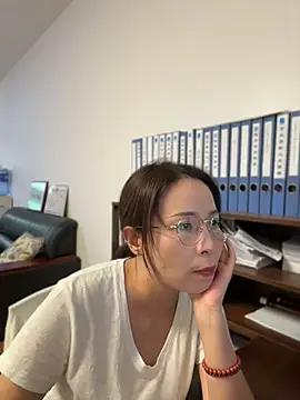 lisha521 online show from July 28, 1:23 am