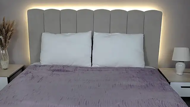 Snapshot of MarliinNova chatting on June 28, 4:18 am MarliinNova online show from June 28, 4:18 am