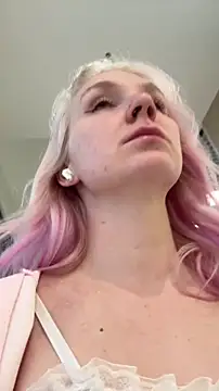 Olly dolly online show from April 17, 8:50 am