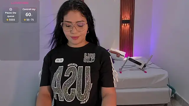 LucyWild8 online show from April 22, 9:16 pm