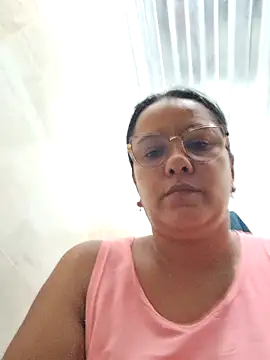 Snapshot of Samanta-42 chatting on June 22, 10:56 am Samanta-42 online show from June 22, 10:56 am