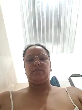 Snapshot of Samanta-42 chatting on June 30, 11:33 am Samanta-42 online show from June 30, 11:33 am