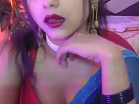 Snapshot of bold-fareen chatting on June 28, 3:07 pm bold-fareen online show from June 28, 3:07 pm