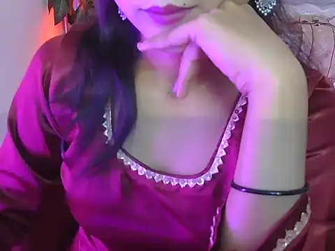 Snapshot of bold-fareen chatting on July 4, 12:06 am bold-fareen online show from July 4, 12:06 am