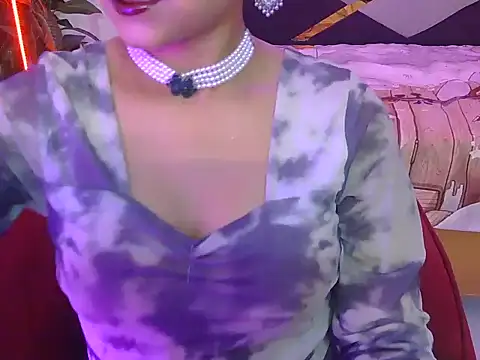 Snapshot of bold-fareen chatting on July 10, 8:11 pm bold-fareen online show from July 10, 8:11 pm