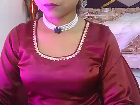 Snapshot of bold-fareen chatting on July 14, 10:59 pm bold-fareen online show from July 14, 10:59 pm