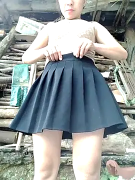 Snapshot of Zara-Lina chatting on May 14, 10:22 am Zara-Lina online show from May 14, 10:22 am