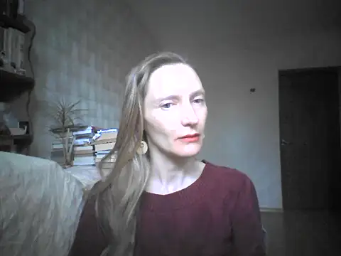 LunaBelle8 online show from May 13, 2:03 pm