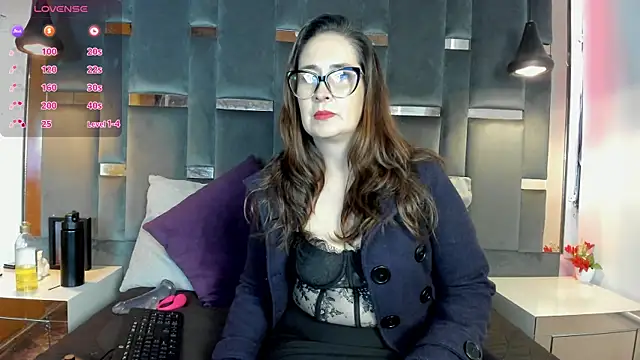 Snapshot of Maturetitsx69 chatting on May 6, 1:05 pm Maturetitsx69 online show from May 6, 1:05 pm
