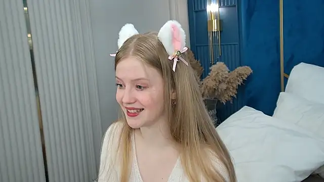 Snapshot of LilianHowards chatting on May 9, 10:31 am LilianHowards online show from May 9, 10:31 am