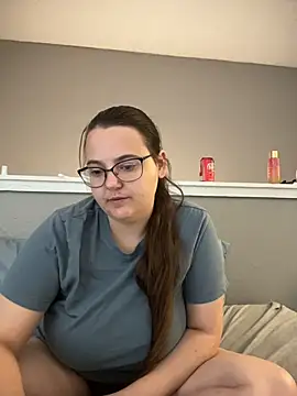 grippybox22 online show from April 21, 3:28 pm