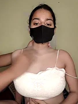 couple hot43 online show from April 19, 5:34 pm