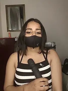 couple hot43 online show from June 6, 5:45 am