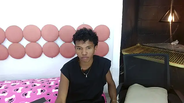 Chris Hott online show from April 21, 2:15 am