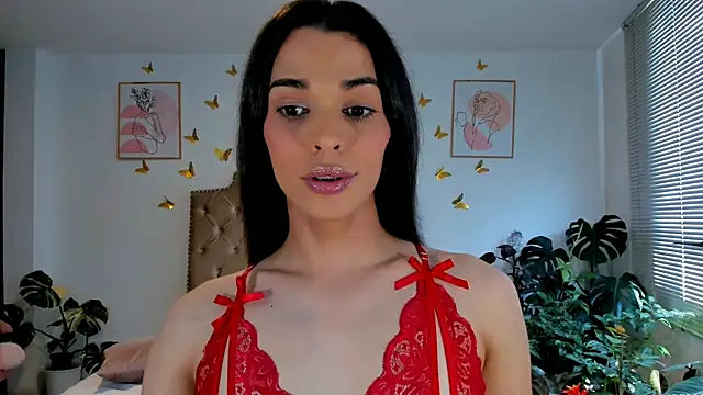 Snapshot of bella_grego chatting on July 6, 8:11 pm bella grego online show from July 6, 8:11 pm