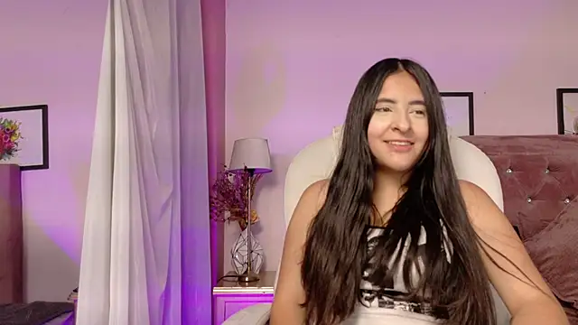 Maggiee 1 online show from June 26, 7:29 pm