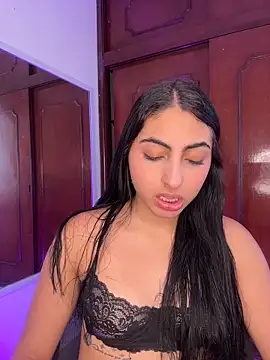 Snapshot of Lily_Rush chatting on April 29, 12:09 pm Lily Rush online show from April 29, 12:09 pm