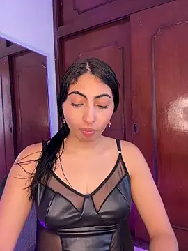 Snapshot of Lily_Rush chatting on April 30, 12:11 pm Lily Rush online show from April 30, 12:11 pm