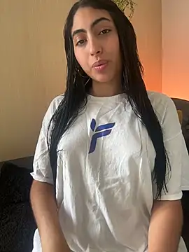 Snapshot of Lily_Rush chatting on May 21, 12:12 pm Lily Rush online show from May 21, 12:12 pm