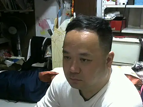 Snapshot of xinxinde123 chatting on April 28, 11:04 am xinxinde123 online show from April 28, 11:04 am