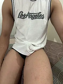 lucky 7inches online show from June 3, 4:23 pm