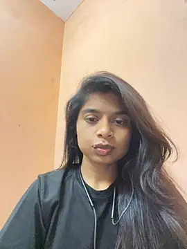 Newhoty online show from April 22, 5:14 pm