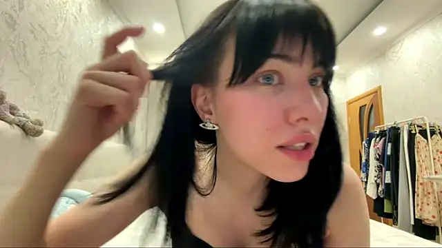 LuisaAlconcel online show from May 22, 6:02 pm