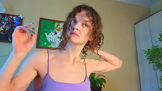 Snapshot of Muscle_Muse chatting on May 15, 5:03 am Muscle Muse online show from May 15, 5:03 am