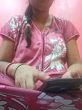 Snapshot of Simupaul001 chatting on April 27, 10:08 pm Simupaul001 online show from April 27, 10:08 pm