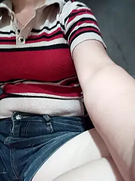 Snapshot of Isabella_pusy chatting on July 7, 1:15 pm Isabella pusy online show from July 7, 1:15 pm