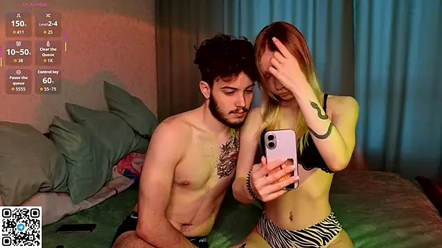 Snapshot of XoXoDuo_ chatting on May 20, 7:58 am XoXoDuo online show from May 20, 7:58 am