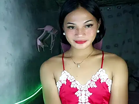 keyshahollic online show from April 20, 5:59 pm