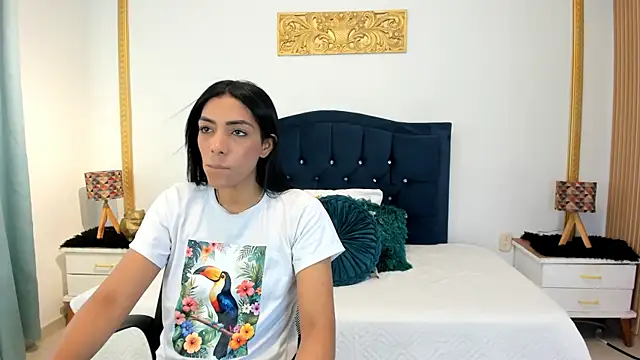 Snapshot of AmberKayleigh chatting on July 8, 2:21 pm AmberKayleigh online show from July 8, 2:21 pm