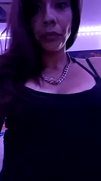 Snapshot of TooCutee chatting on June 5, 11:27 am TooCutee online show from June 5, 11:27 am