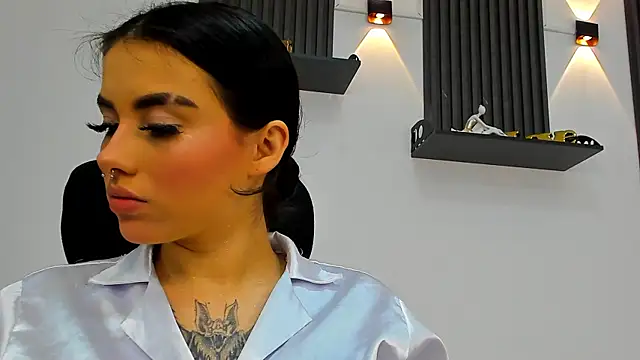 isabella hv online show from July 21, 8:33 pm
