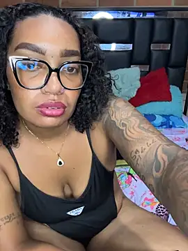  Piel Canela online show from May 9, 2:06 am