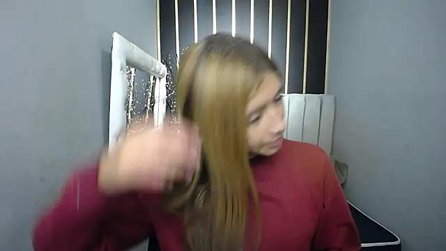 Snapshot of nancy_blonde chatting on May 2, 1:27 pm nancy blonde online show from May 2, 1:27 pm