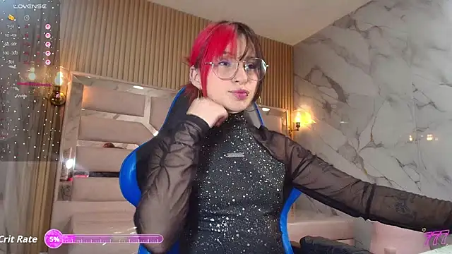 Moon Red r online show from April 26, 12:36 pm
