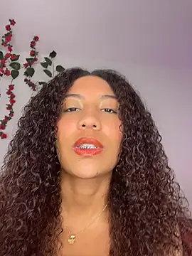 Daphnne Curly online show from July 5, 3:34 am